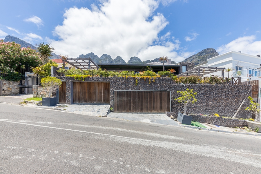 12 Bedroom Property for Sale in Camps Bay Western Cape